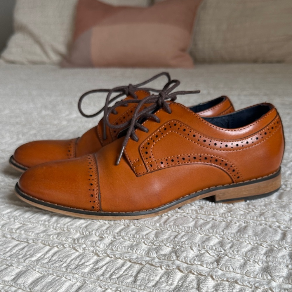 Boys Tan Brogue Oxford Dress Shoes - Bruno Marc. Size 3 boys